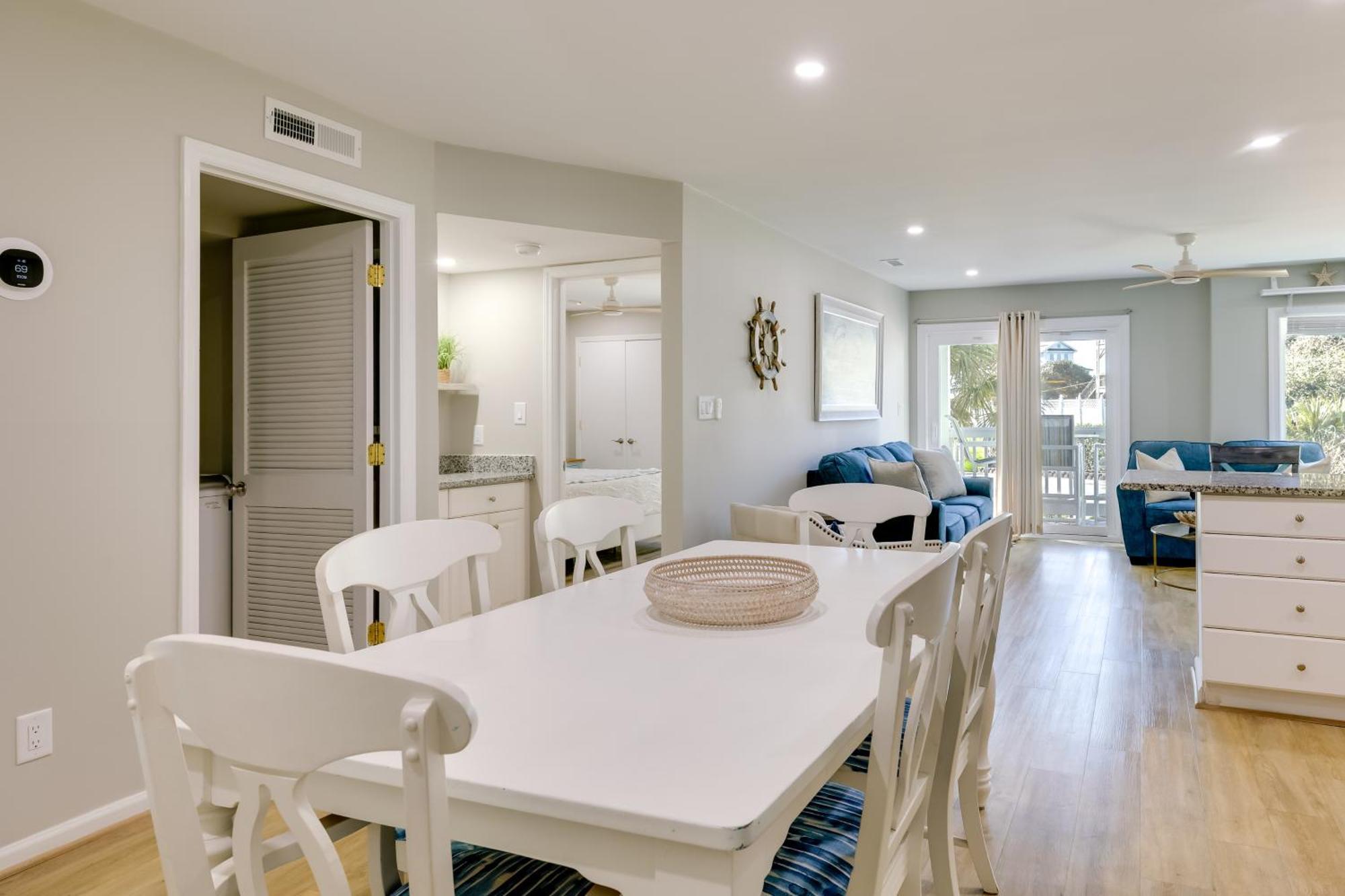 Emerald Isle Condo With Indoor Pool And Beach Access! Luaran gambar