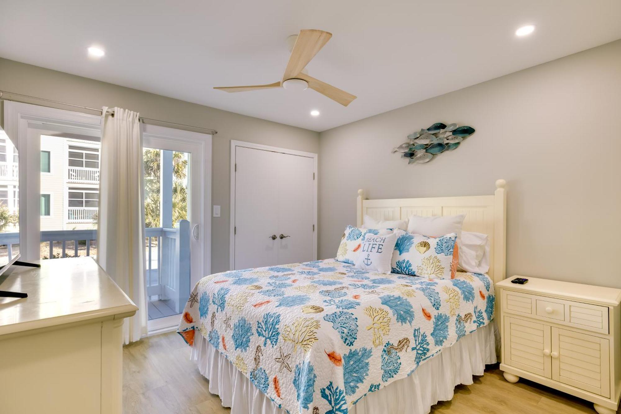 Emerald Isle Condo With Indoor Pool And Beach Access! Luaran gambar